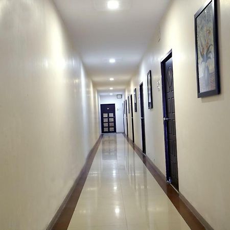 Hotel Royal Ahmedabad Exterior photo