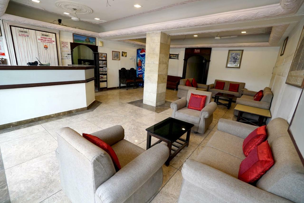 Hotel Royal Ahmedabad Exterior photo